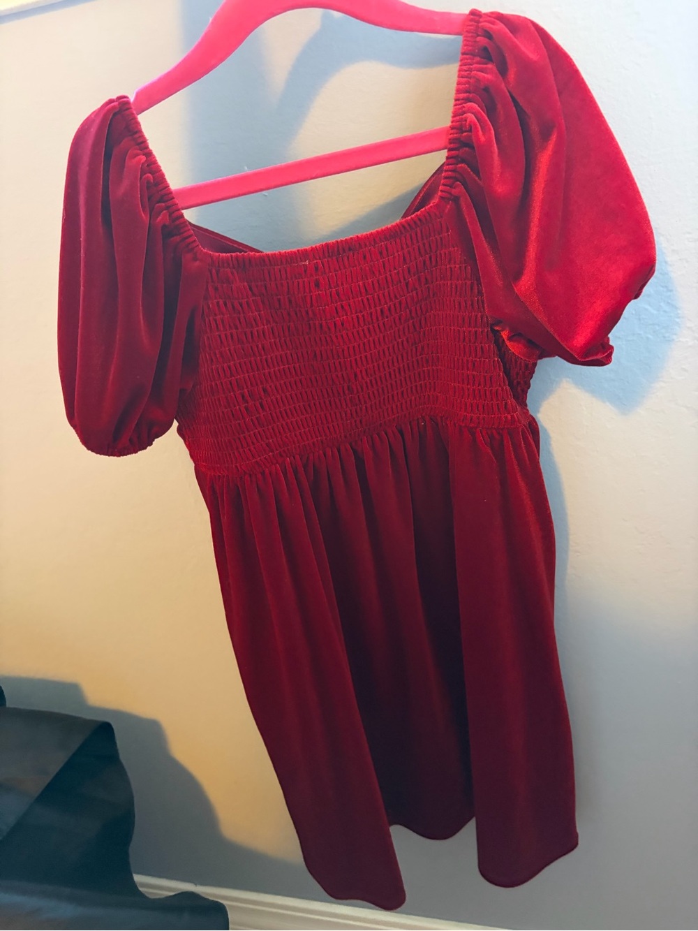 Girls' Red Velvet Puff-Sleeve Smocked Party Dress